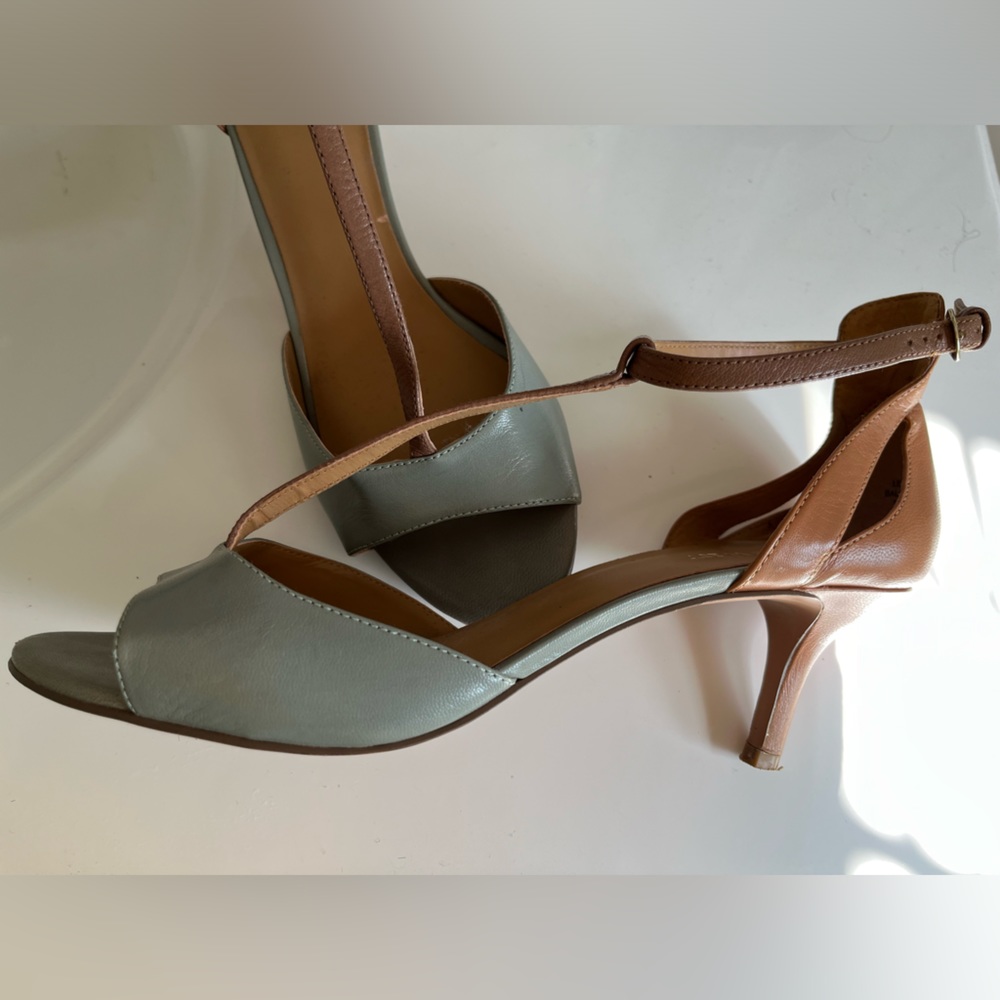 Nine West 10.5m T-Strap Pump